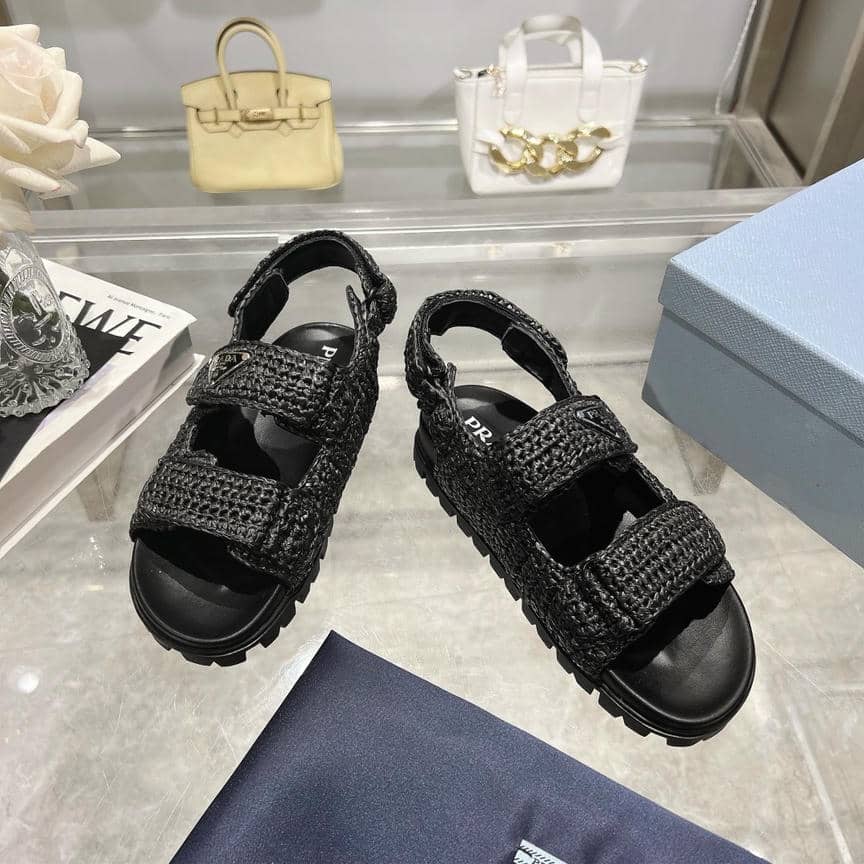 Sandal